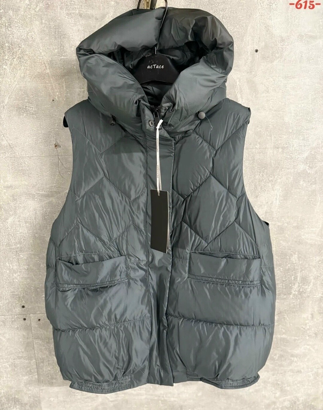 женская жилетка,теплый жилет,жилет женский,жилет,пуховой жилет