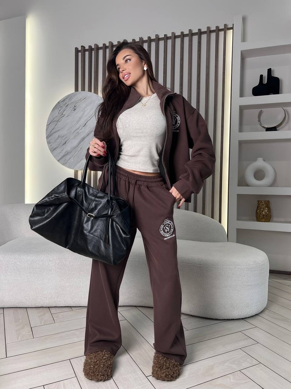 стильный костюм,спортивный костюм,женский костюм,костюм,костюм тройка