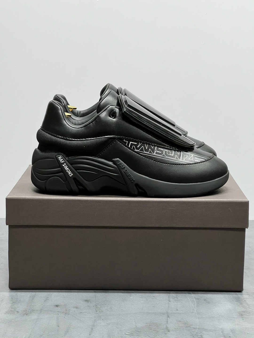 кроссовки raf simons anteir oversized sneaker,кроссовки raf simons antei,raf simons (runner) кроссовки ante,raf simons antei black,кроссовки raf simons (runner) antei чёрный