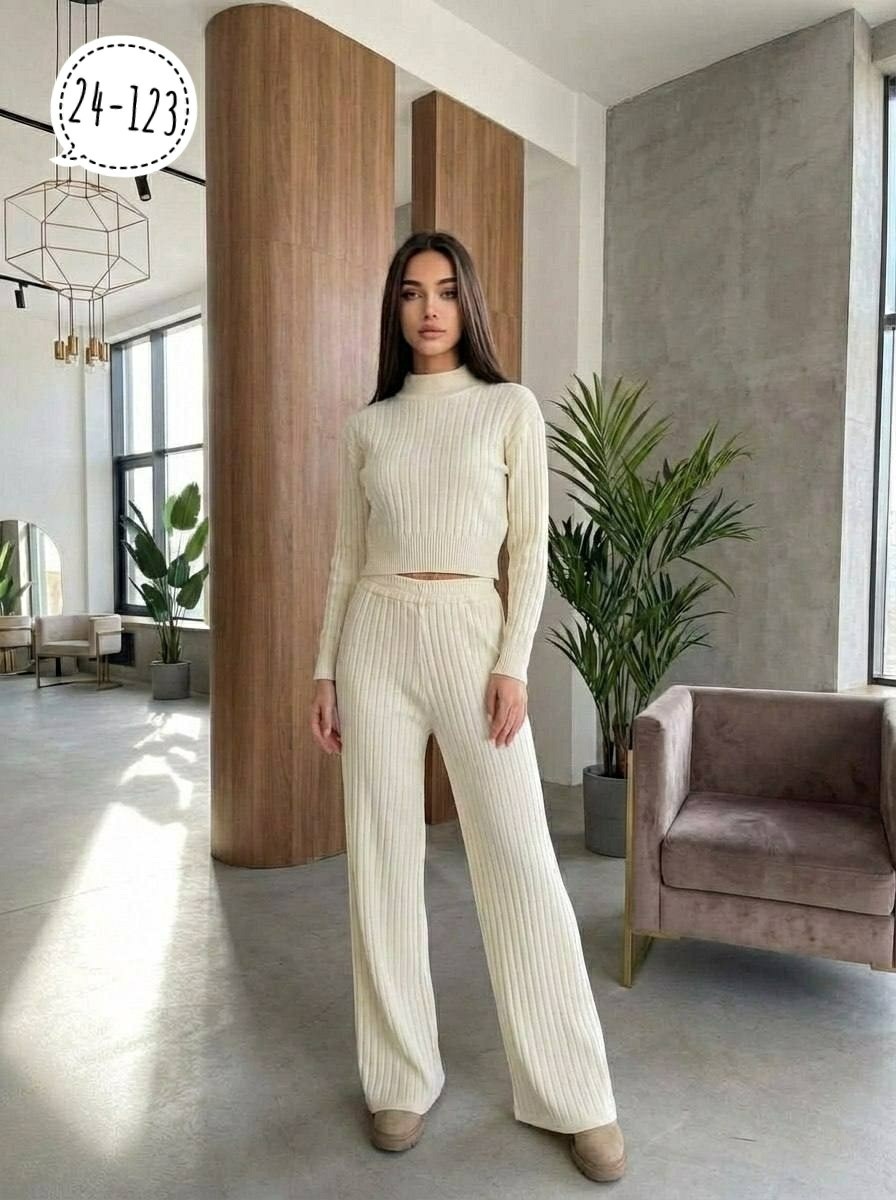 костюм двойка лапша,трикотажный вязаный костюм в рубчик с брюками палаццо,вязаный брючный костюм,трикотажные костюмы,брючный костюм