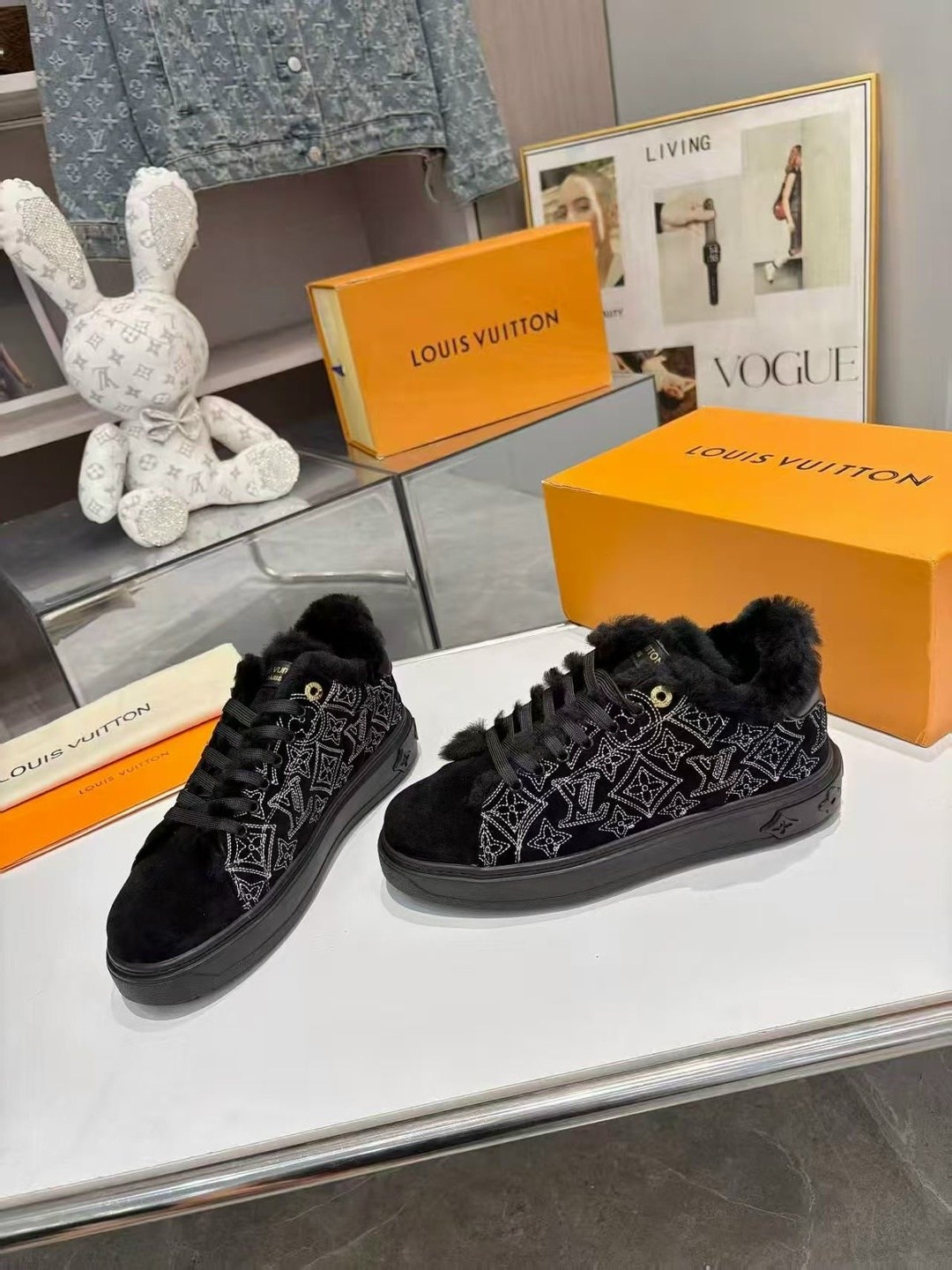 кроссовки женские louis vuitton,кеды louis vuitton time out зимние бежевые,,louis vuitton зимние кроссовки,кеды time out louis vuitton