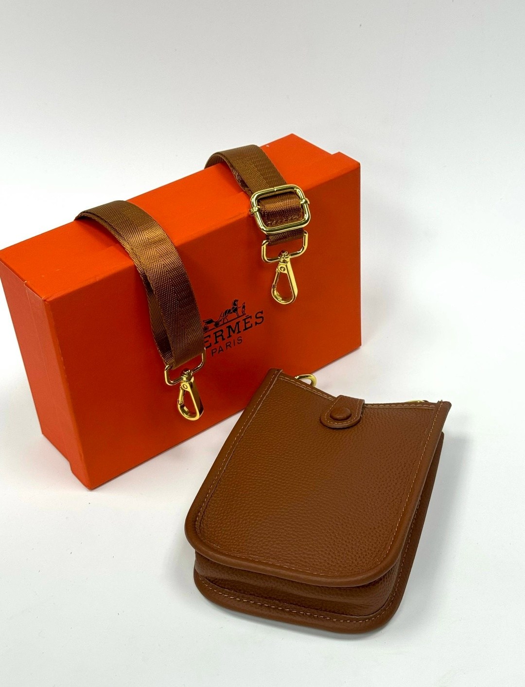 сумка hermes,женская сумка hermes для телефона,сумочка хермес мини,сумка для телефона hermes,телефон hermes