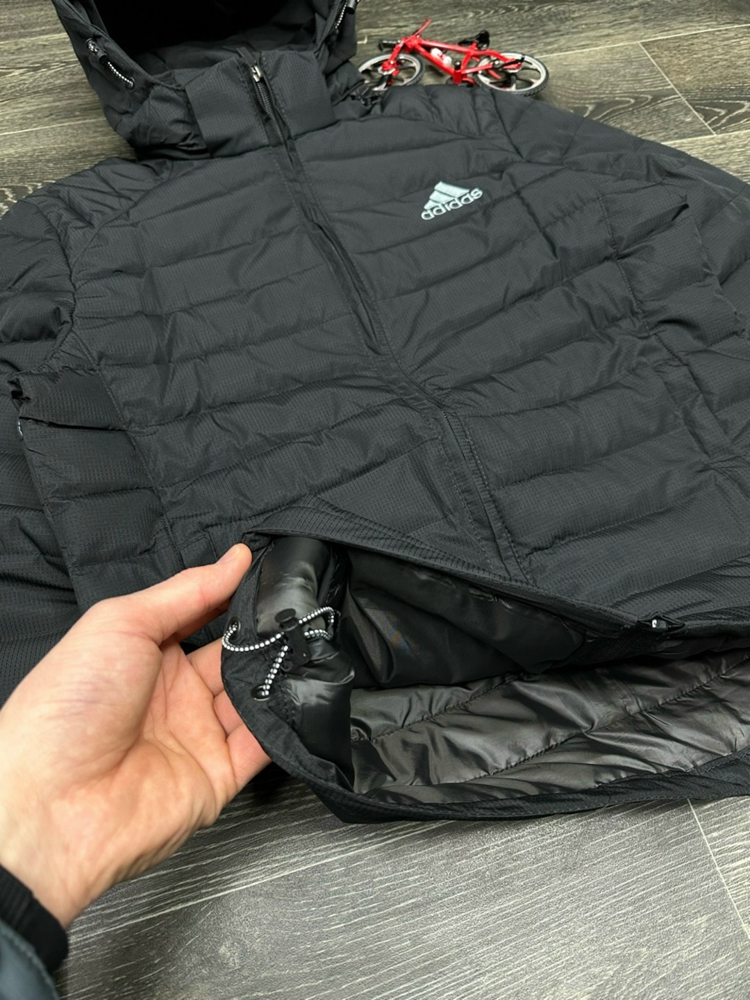 куртка демисезонная adidas,пуховик мужской adidas,куртка мужская зимняя adidas,куртка adidas,куртка адидас мужская зимняя зеленая