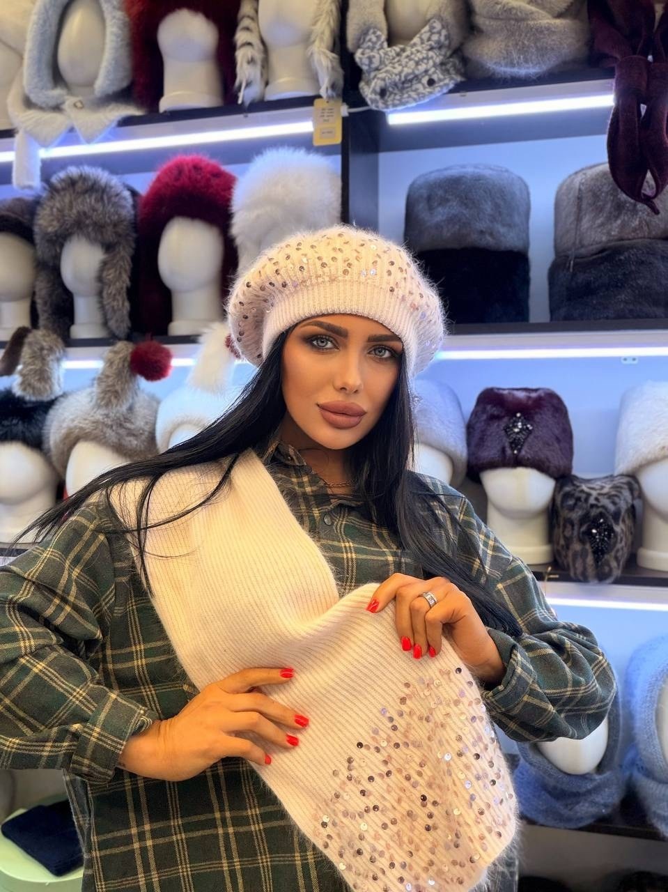 шапка женская из ангоры,шапка женская зимняя из ангоры,шапка из ангоры зимняя,шапка женская зимняя ангора,шапка зимняя из ангоры вязаная