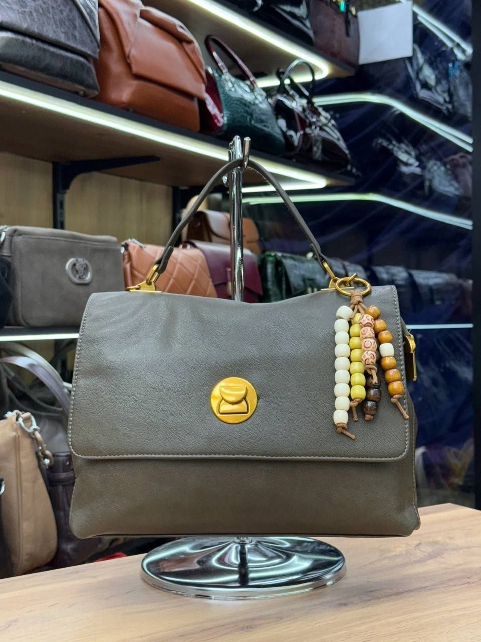 сумка на плечо coccinelle liya,сумка coccinelle,женская сумка coccinelle,сумка coccinelle liya,coccinelle сумка liya medium