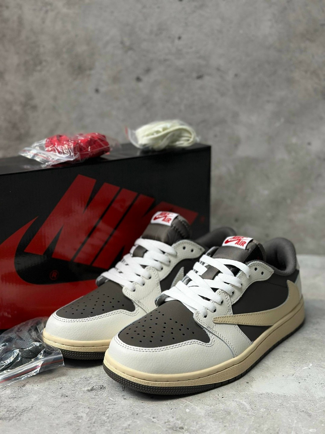кроссовки nike air jordan 1 low x travis scott,кроссовки nike air jordan 1 low travis scott,кроссовки nike air jordan 1 x travis scott,кроссовки travis scott x air jordan 1 low,nike air jordan 1 low t