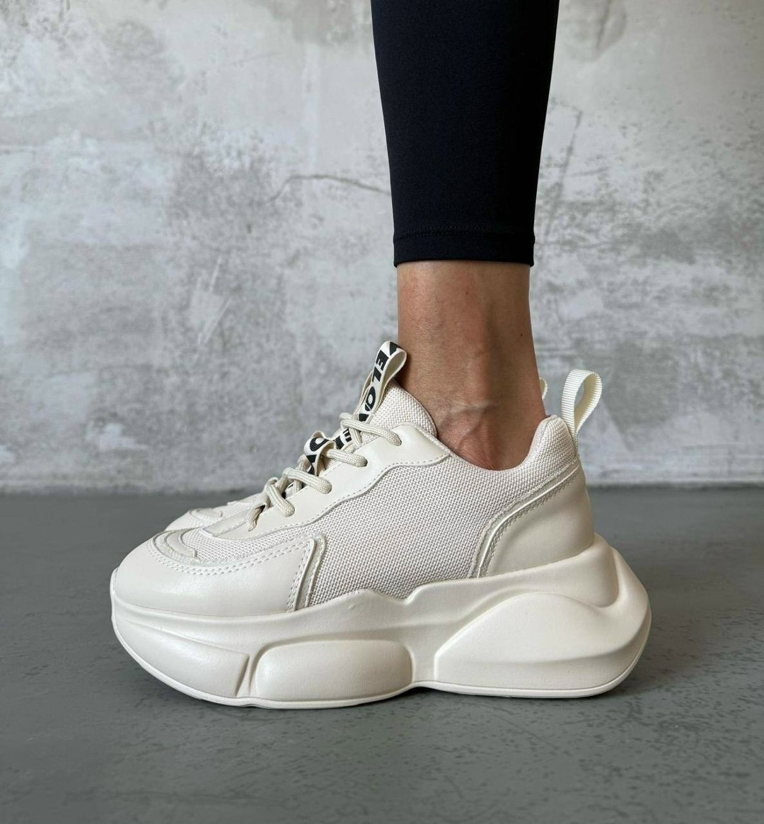 ,кроссовки женскиe,массивные кроссовки для женщин,массивные кроссовки женские,кроссовки массивные