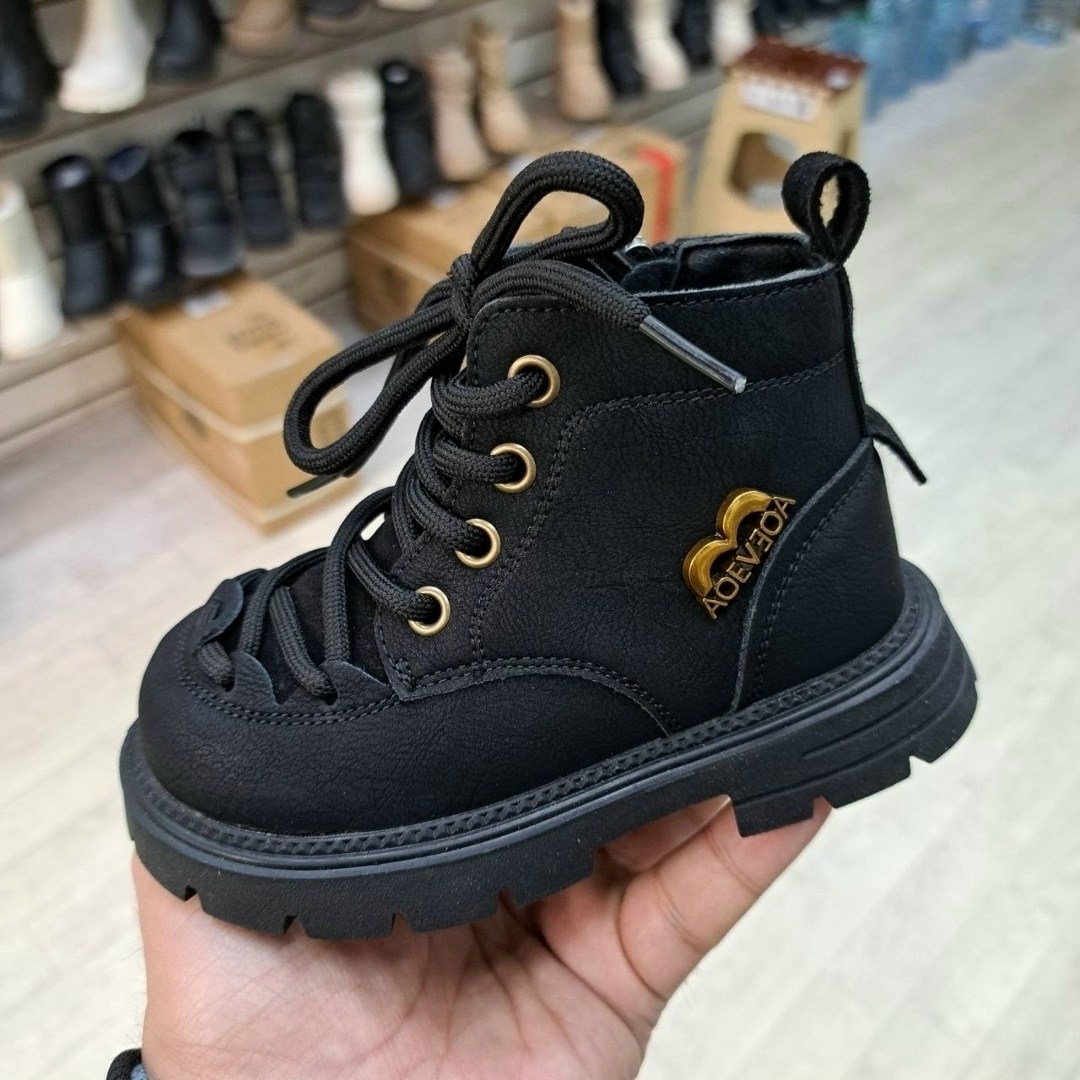 ,детские ботинки, детская,ботинки модные,ботинки для детей