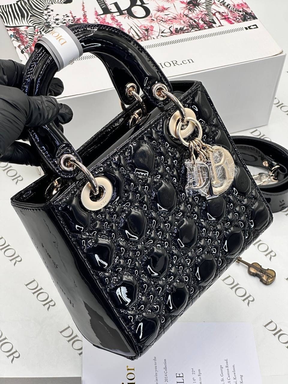 сумка lady dior натуральная кожа лак,сумка dior,сумка christian dior lady dior,christian dior сумка,сумка dior женская