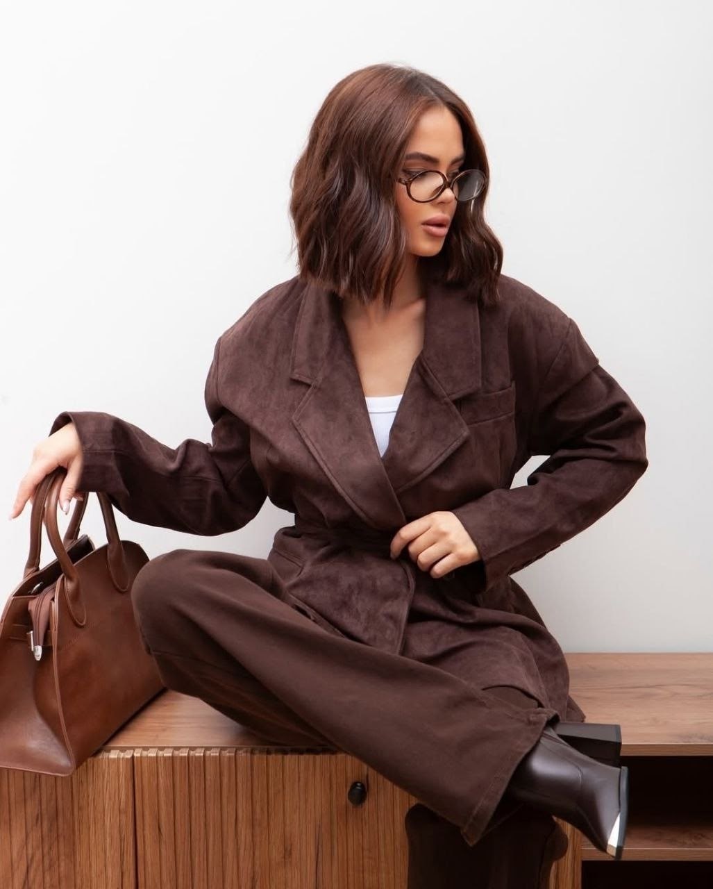 женская куртка из замши шоколад,замшевая куртка,коричневая куртка,куртка замшевая женская,замшевый тренч