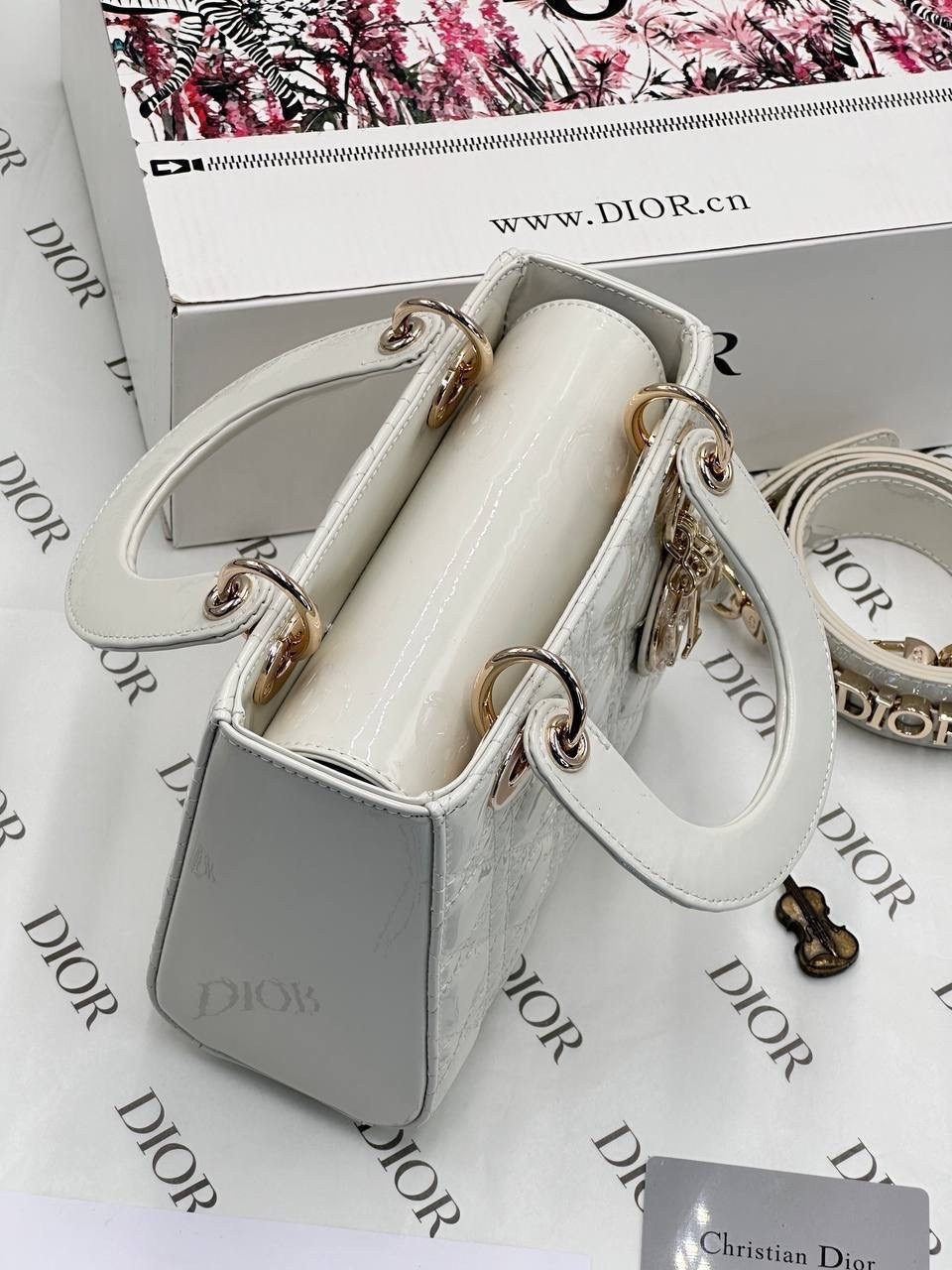 сумка женская dior,dior сумка,сумка диор леди ди,сумка диор белая,сумка диор белая маленькая