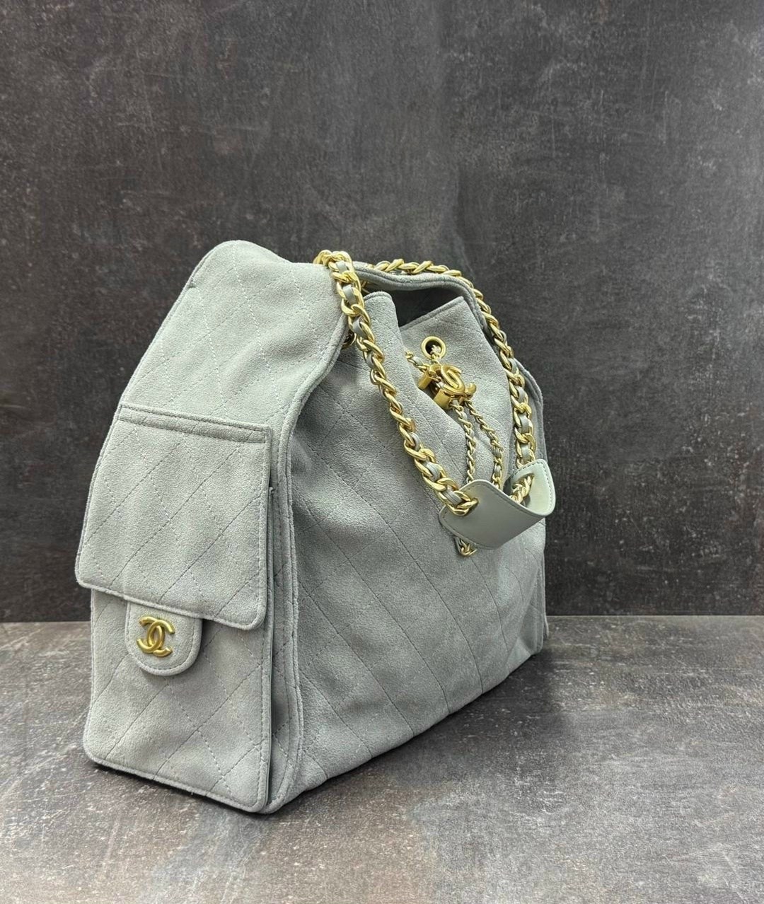 замшевая сумка chanel 25 medium бежевая,сумка chanel,серые женские сумки chanel,chanel сумка женская,женская замшевая сумка chanel 25 small