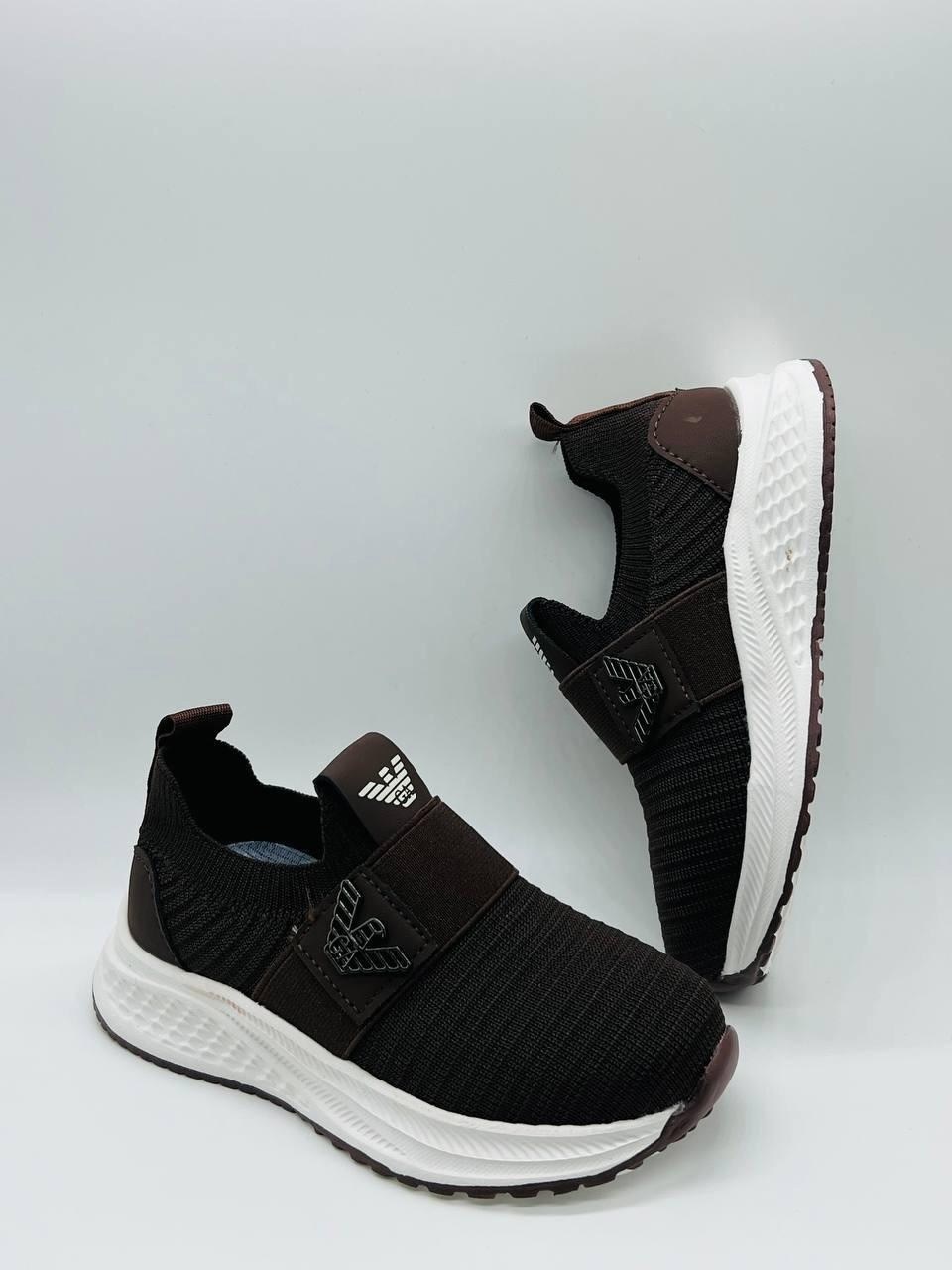 ,кроссовки закрытые,летние кроссовки,спортивная ,дышащие кроссовки