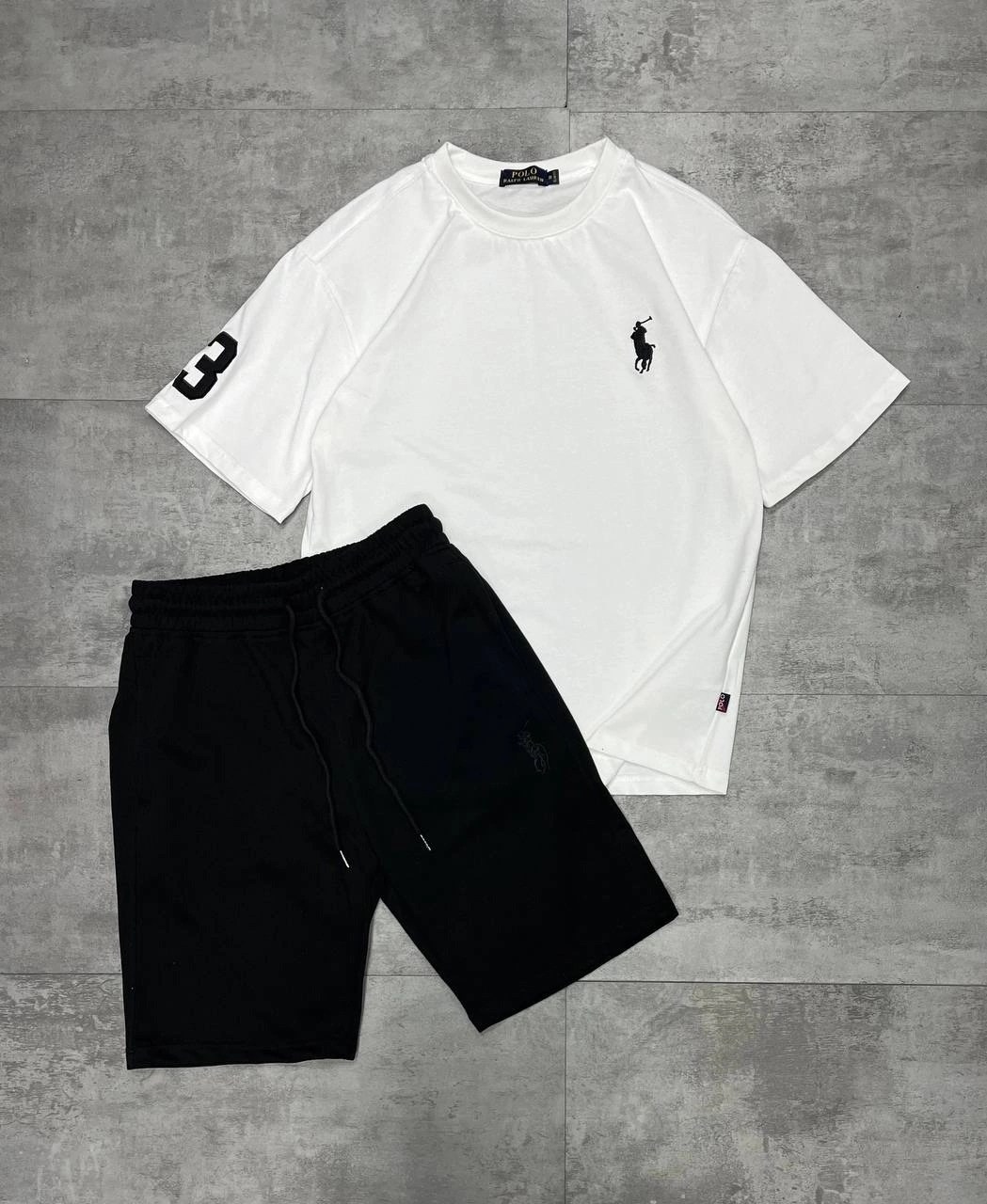 комплект спортивного костюма,спортивные костюм,мужские спортивные костюмы,комплект футболка и шорты,костюм мужской