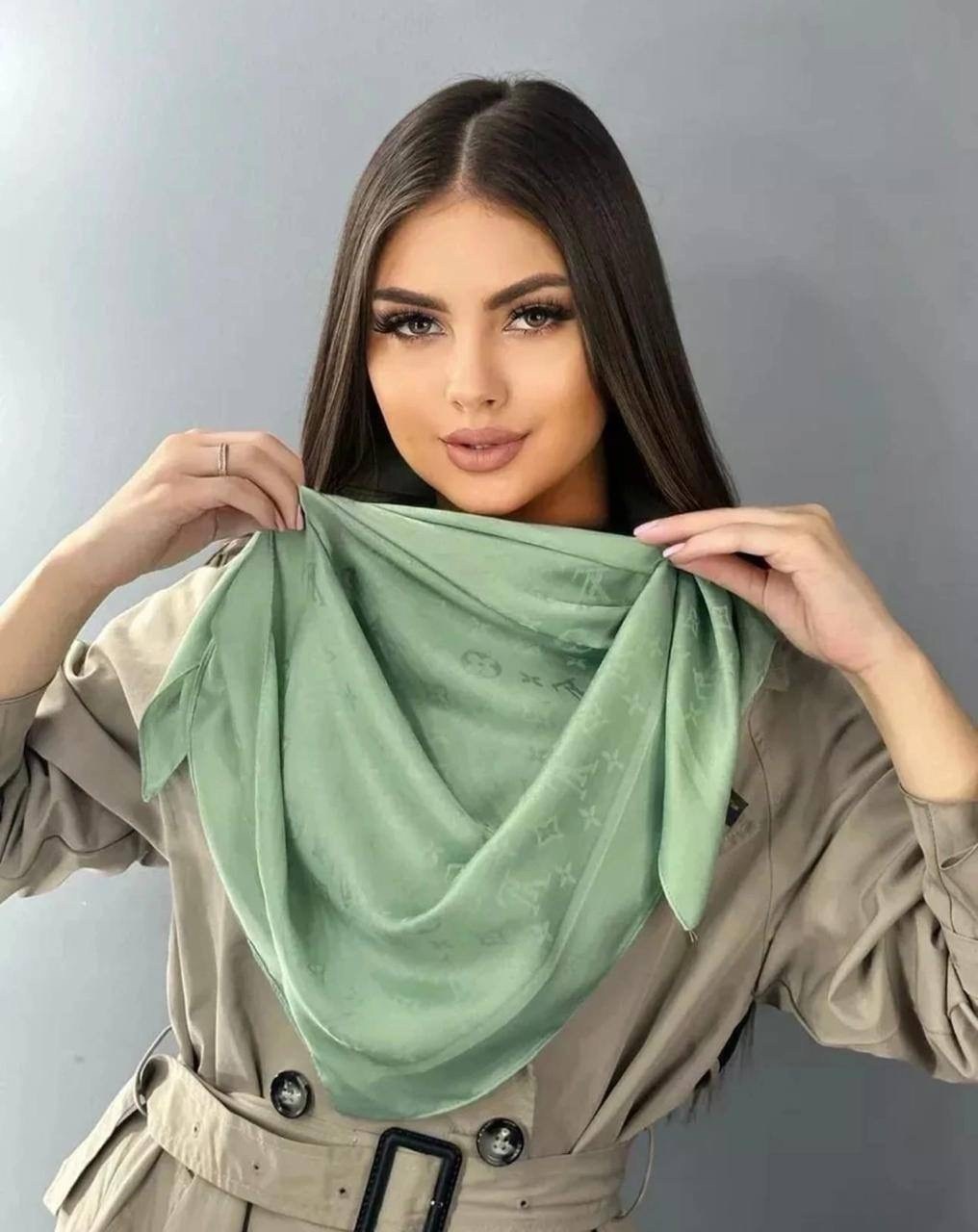 платки шелковый на голову и шею,шелковый однотонный платок,платки и шарфы,платки женские,платки шелковые брендовые на голове