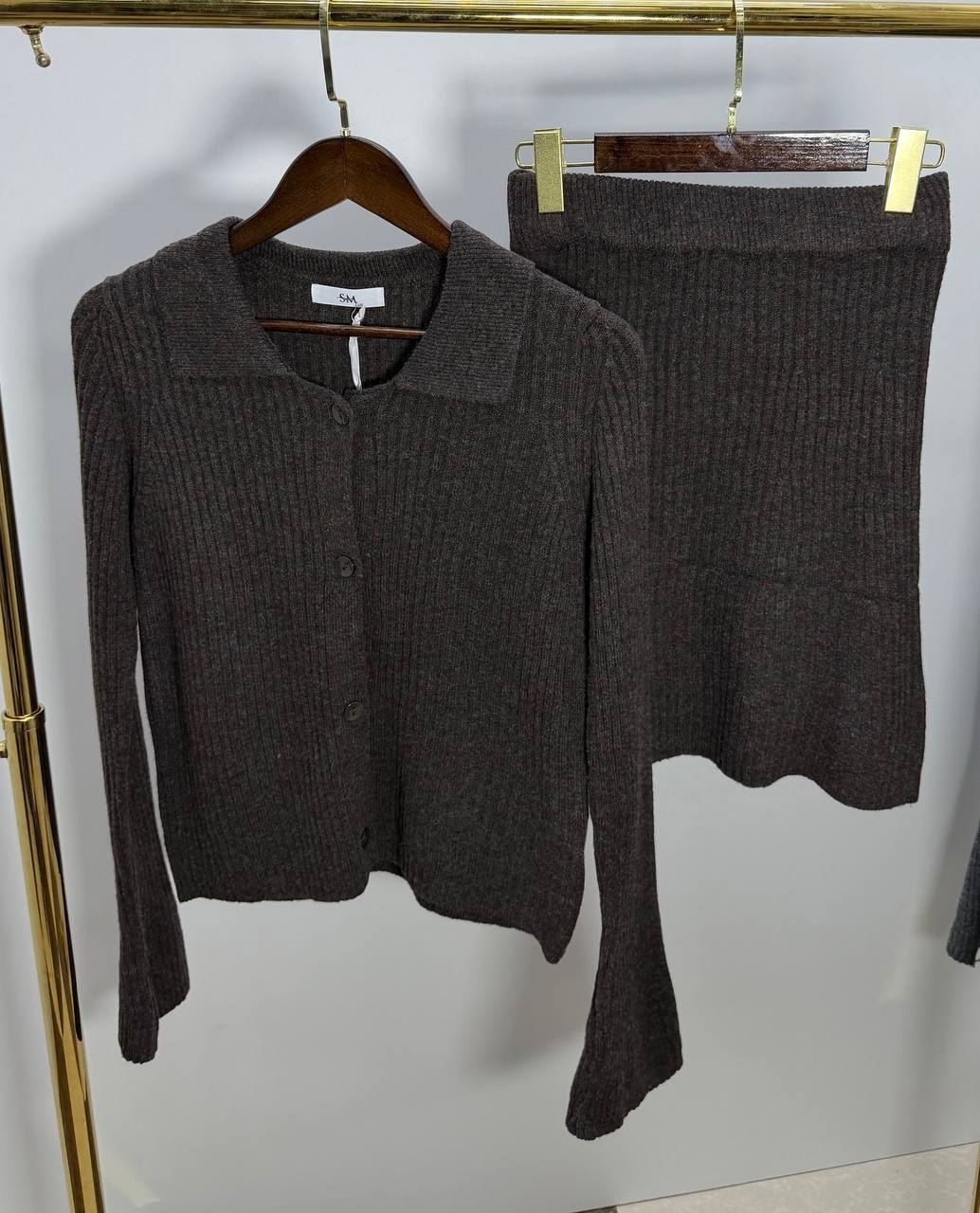 вязаное платье обтягивающее мини кофта из лапши комплект eva chelu,трикотажный костюм,костюм с юбкой вязаный,костюм деловой вечерний двойка с юбкой вязаный,вязаный трикотажный костюм с юбкой-солнце и