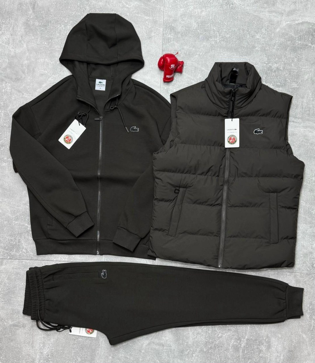 костюм спортивный,мужские спортивные костюмы,спортивный костюм lacoste,спортивные костюмы для мужчин,жилет мужской