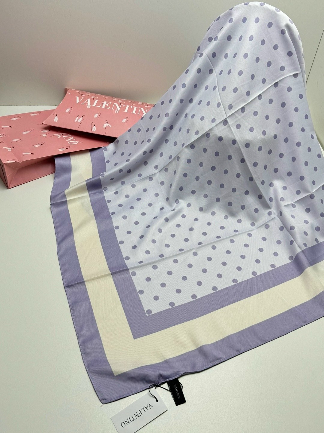 брендовый платок,платок женский шелковый в горох,женские платки,платки шелковые,платка