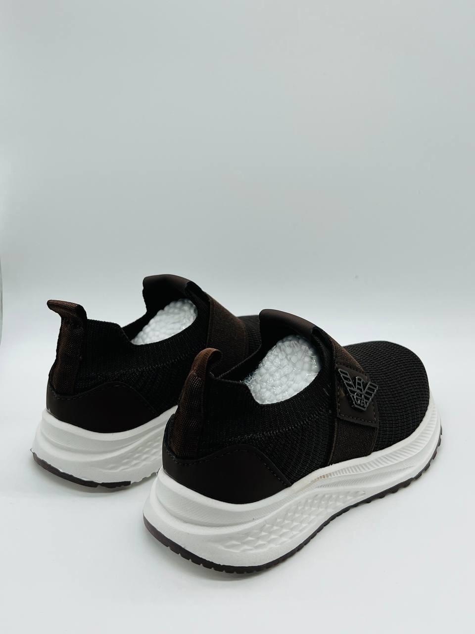 ,кроссовки закрытые,летние кроссовки,спортивная ,дышащие кроссовки