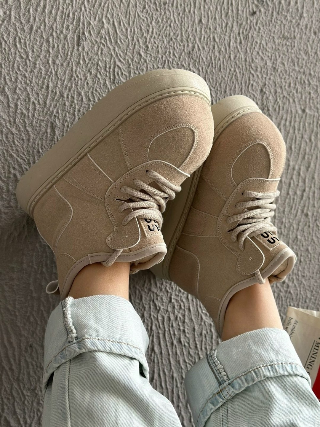 ,кроссовки женские, женская,теплая ,бежевые кроссовки