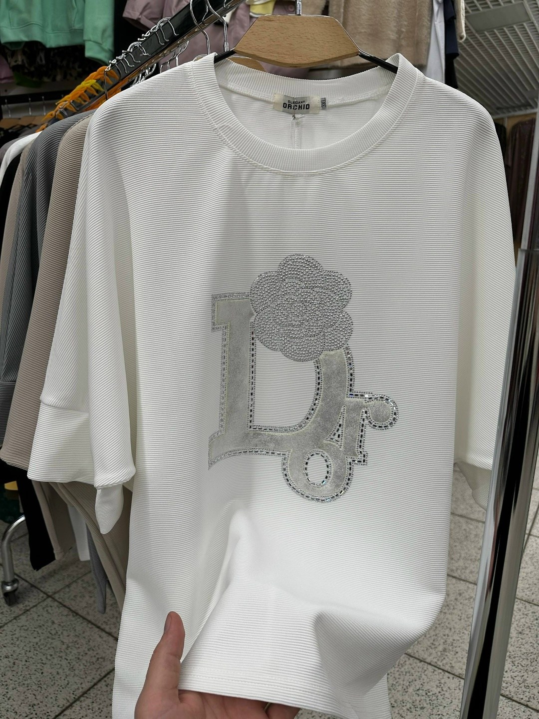 футболки женская,футболки женская оверсайз,футболка оверсайз,футболка со стразами оверсайз perfecto collection,футболка больших размеров женская