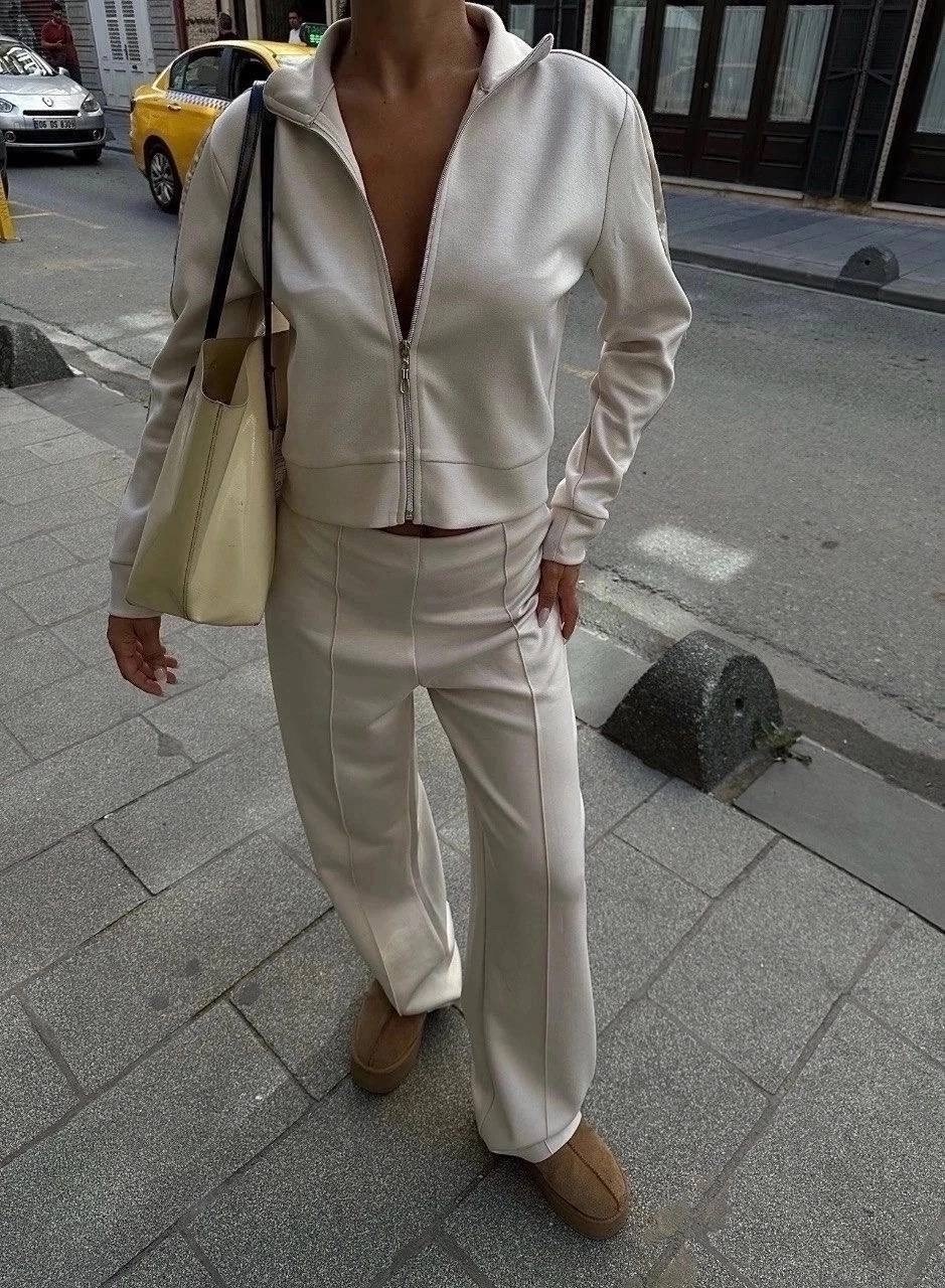 брючный костюм женский,брючный костюм,белый костюм брючный,костюм на молнии,прямые брюки