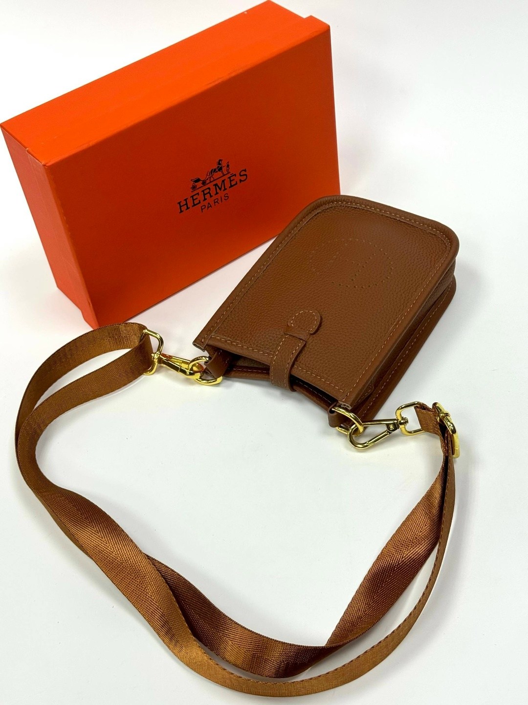 сумка hermes,женская сумка hermes для телефона,сумочка хермес мини,сумка для телефона hermes,телефон hermes