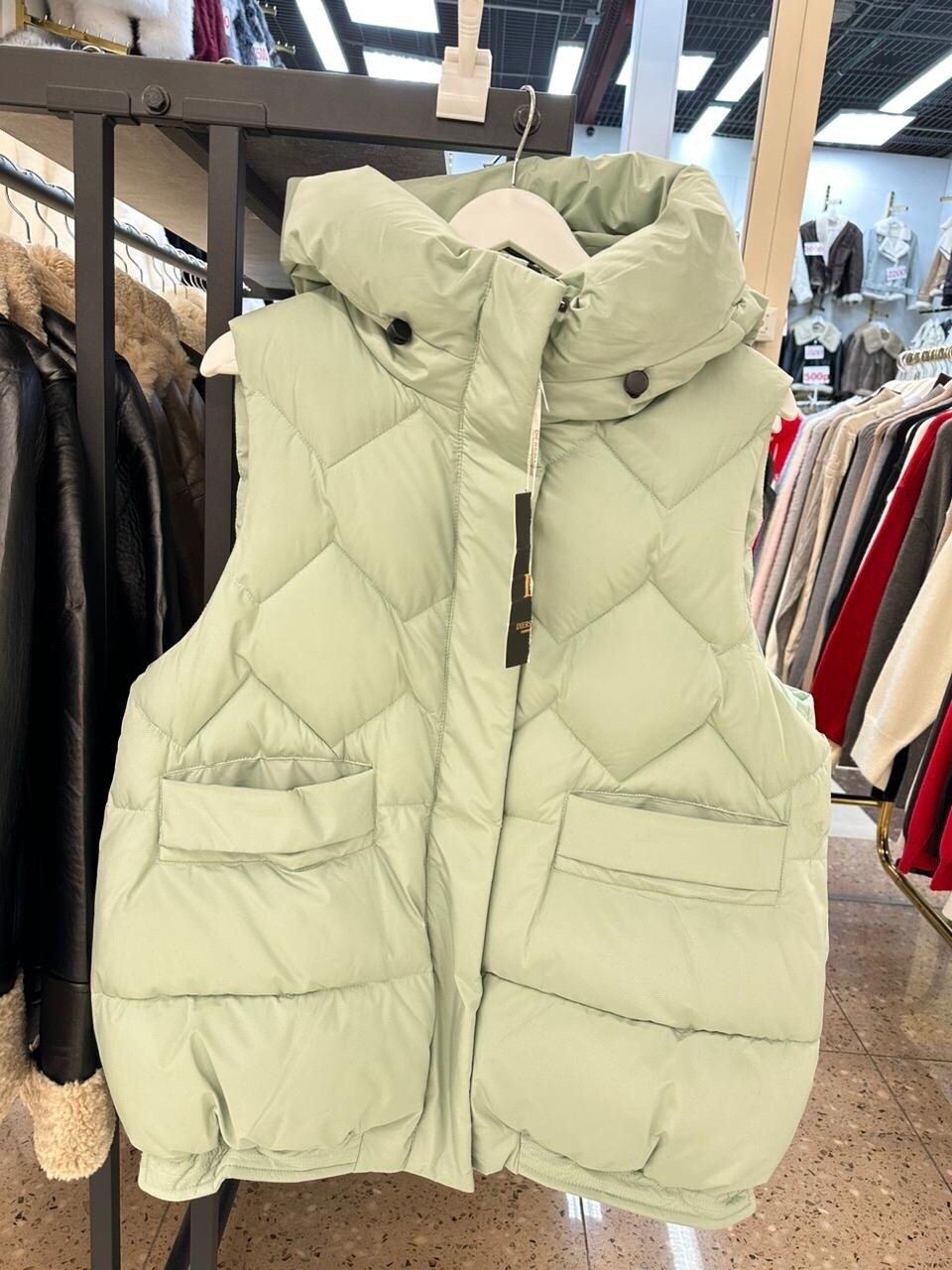 женская жилетка,теплый жилет,жилет женский,жилет,пуховой жилет