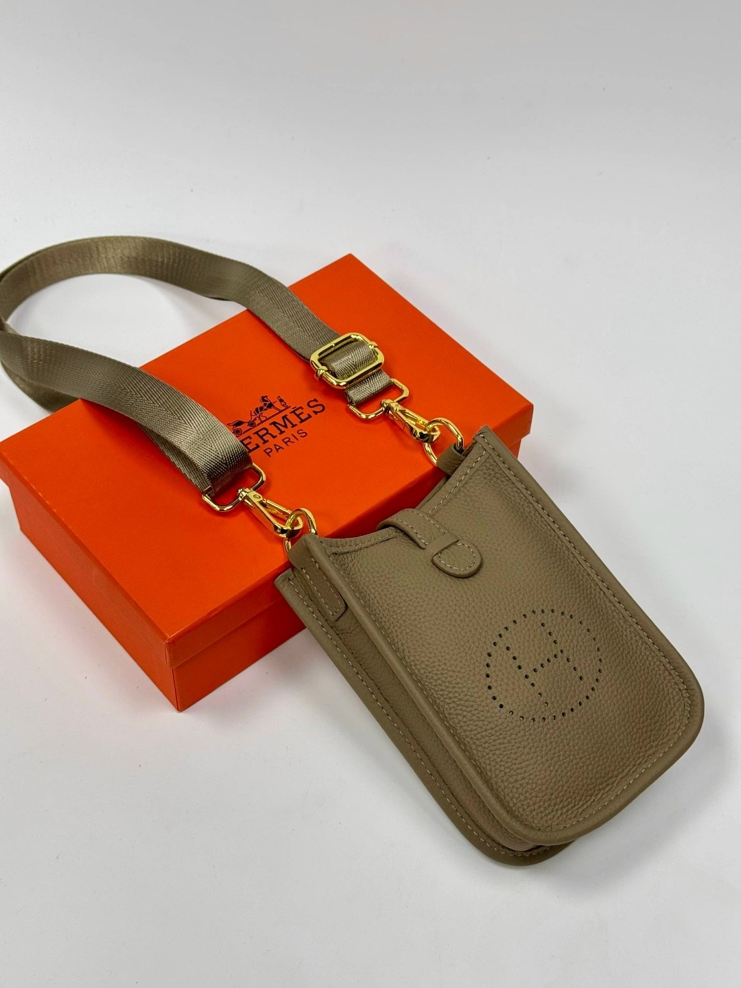 сумка hermes,сумка для телефон hermes,женская сумка hermes,сумочка хермес мини,эрмес сумка