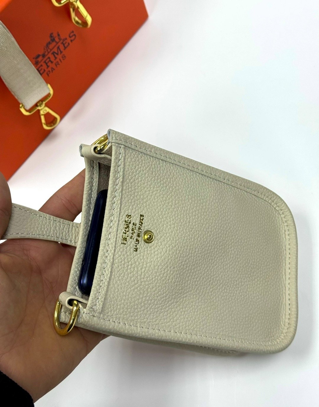 сумка hermes,hermes сумка на плечо,эрмес сумка,женская сумка hermes,сумка hermes evelyne