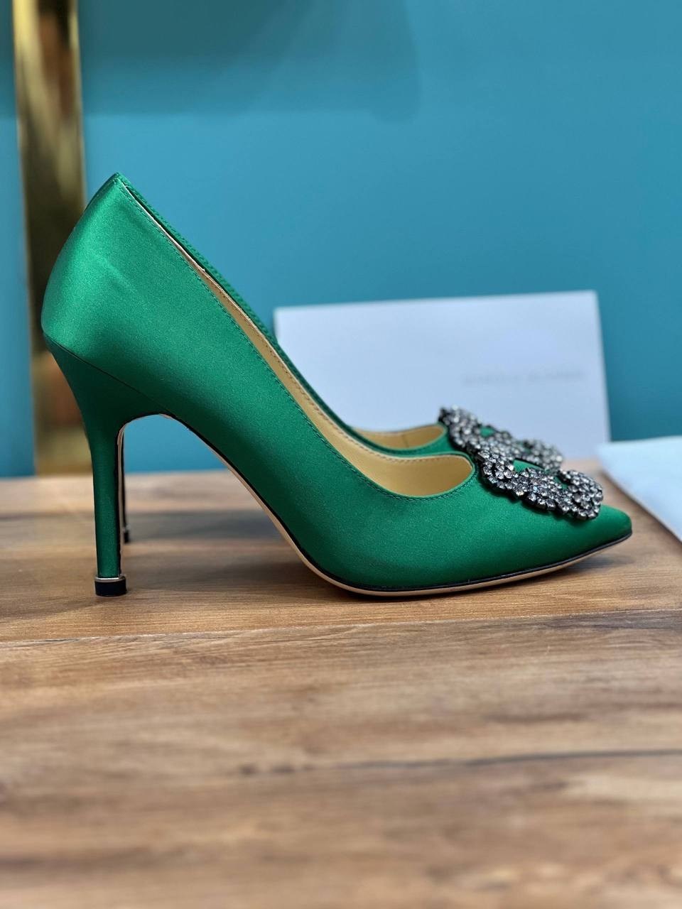 маноло бланик зеленые туфли,маноло бланик туфли,manolo blahnik туфли,атласные туфли,зеленые туфли