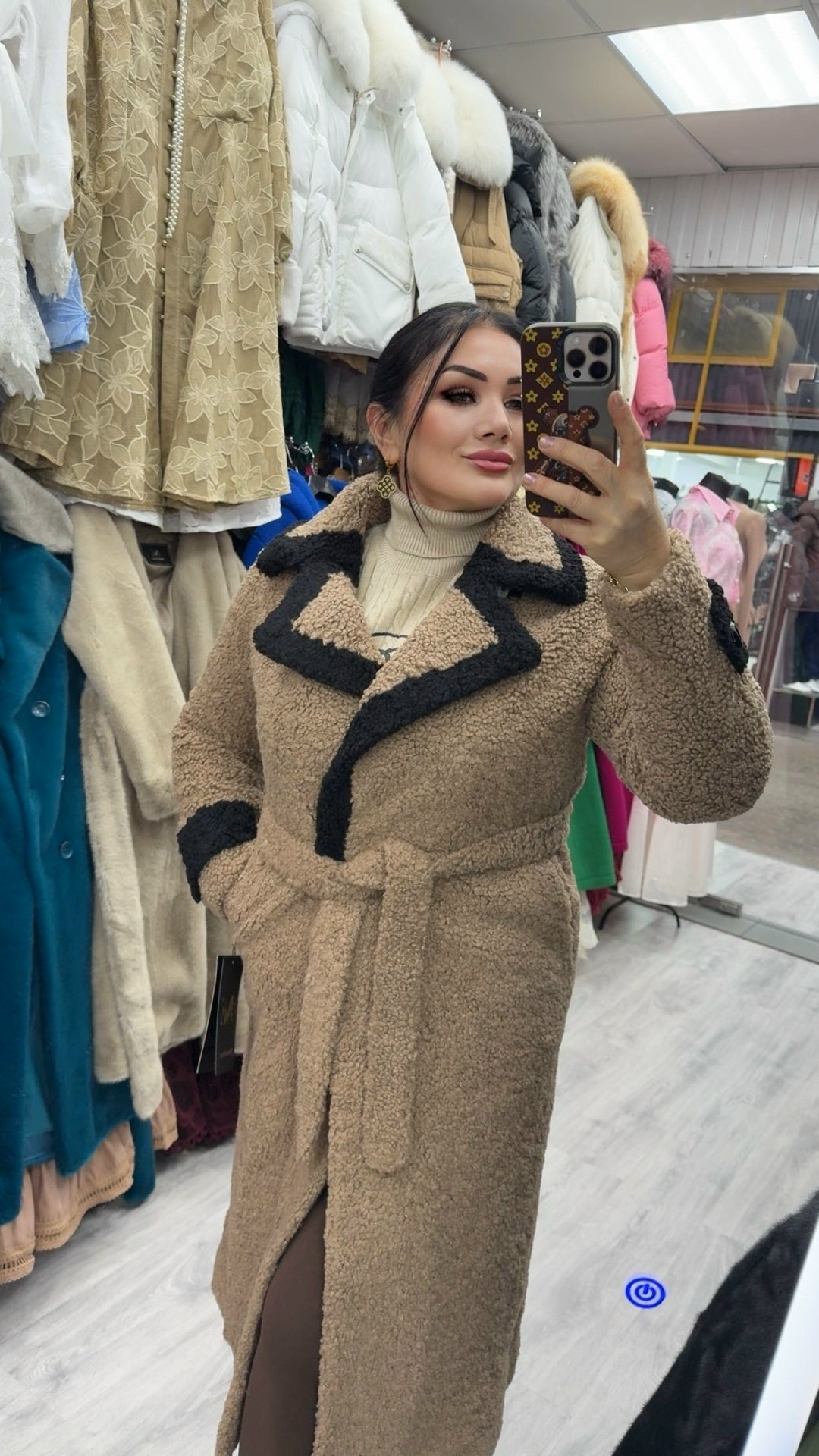 шуба искусственная,женская шуба,эко шуба,шубка,шуба темно зеленая из искусственного меха