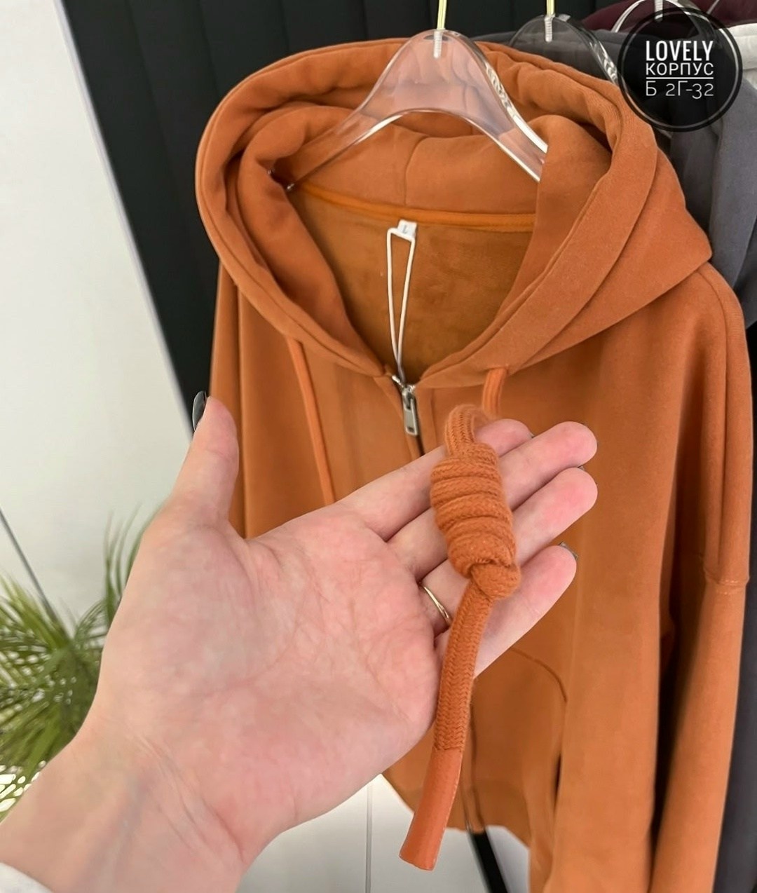 женский костюм из футера,костюм из футера с начесом,стильные костюмы,теплый костюм,женские спортивные костюмы