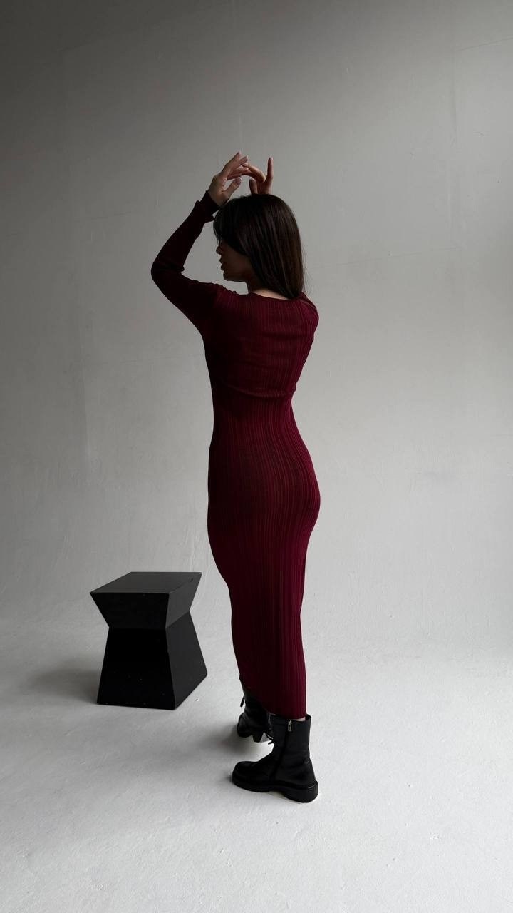 платье лапша бордового цвета,платье лапша бордовое,платье лапша,трикотажное платье лапша,платье лапша женское