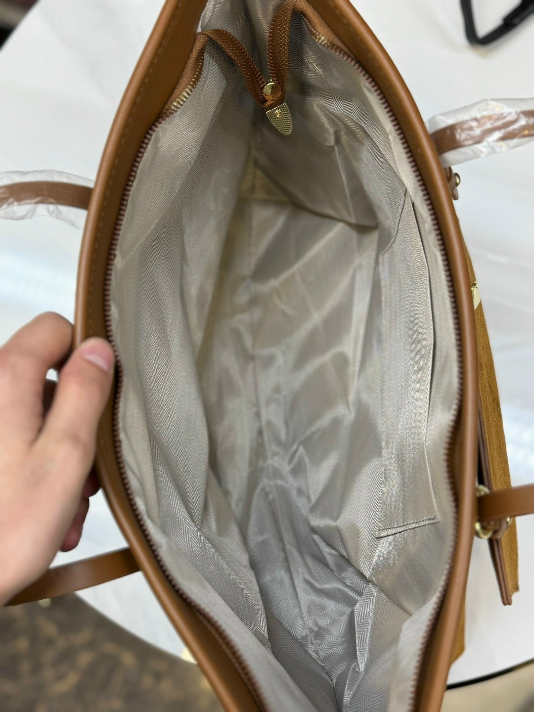 yves saint laurent сумка,сумка женская yves saint laurent замшевая,замшевая сумка yves saint laurent 32x25 см,женская сумка ysl,сумка yves saint laurent женская