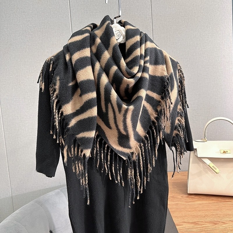 плед зебра,плед,плед флисовый полосатая зебра,плед тигровый,теплые шарфы