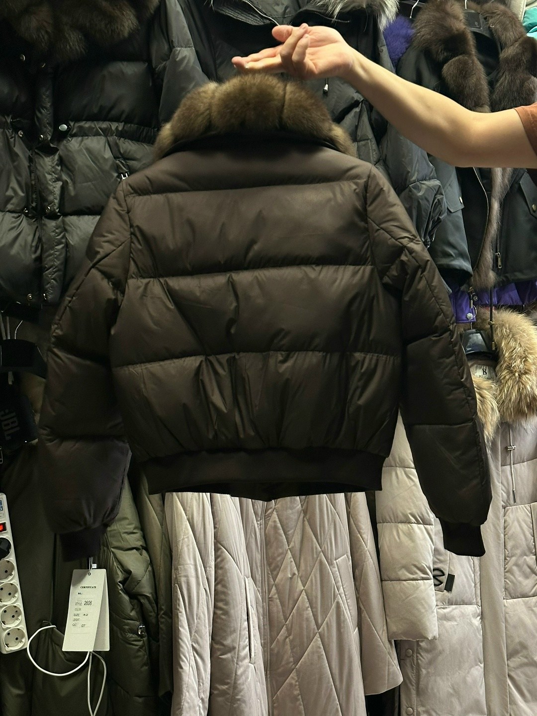 пуховик женский с натуральным мехом,пуховик с натуральным мехом,куртка-бомбер с натуральным мехом песца,короткий пуховик с натуральным мехом,пуховик из натурального меха bshop dress 452168980
