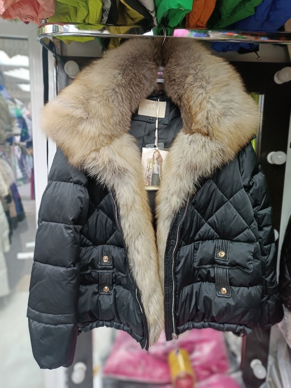 женская куртка зимняя,пуховик с натуральным мехом,пуховик с мехом,женские пуховики,пуховик с мехом женский
