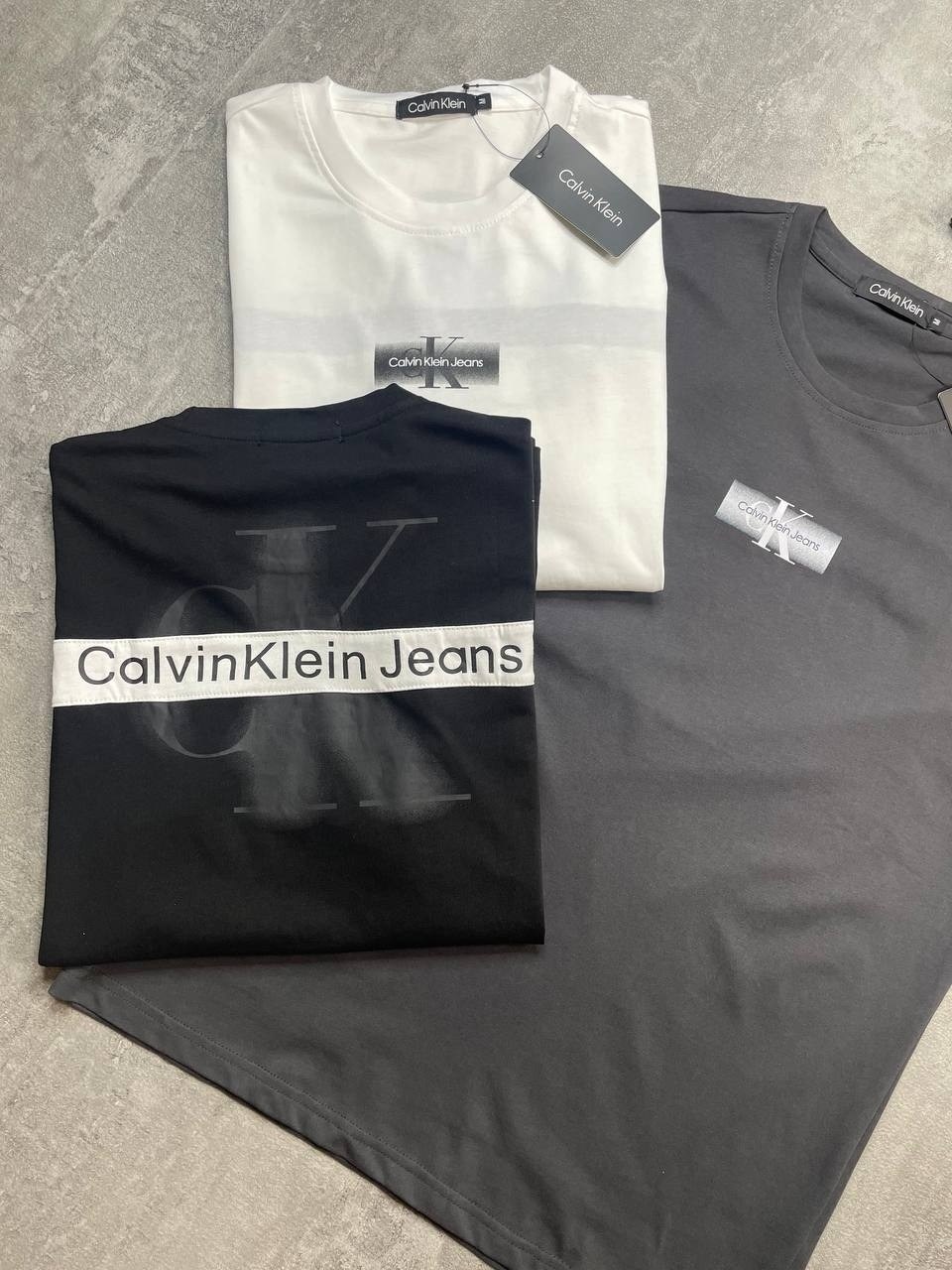 футболки calvin klein,футболка calvin klein jeans,футболки мужские,белая футболка,мужская футболка белая