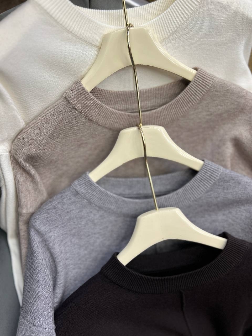 трикотажный костюм,трикотажное платье,вязаные костюмы,платье серое,повседневные платья