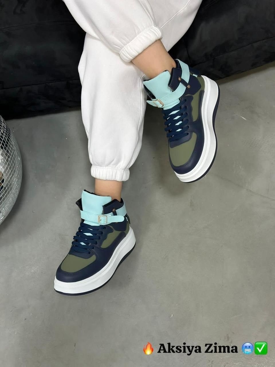 женские кроссовки,зимние женские кроссовки,,высокие кроссовки,зимние высокие кроссовки женские