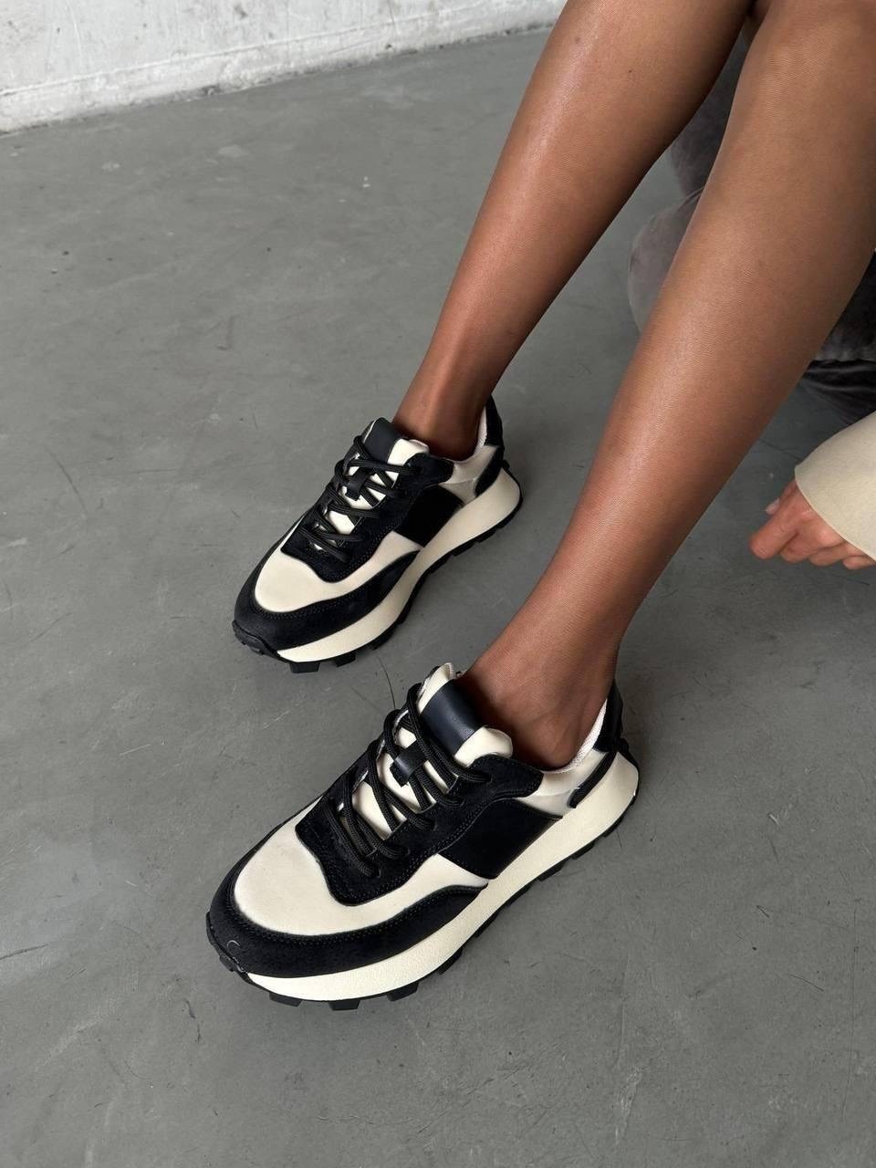 кроссовки кожа,кроссовки найк женские черные на белой подошве,,женские кроссовки, женская