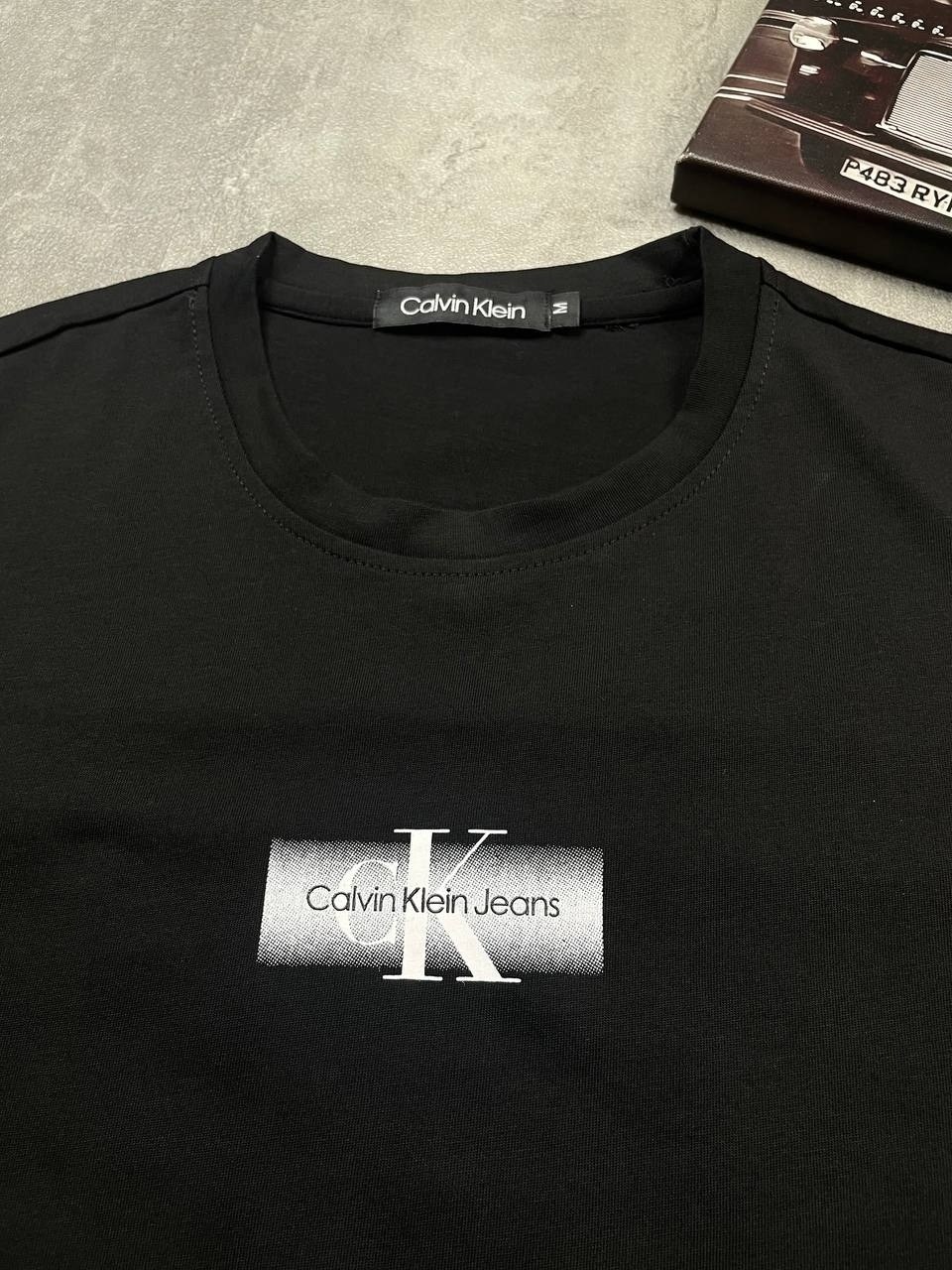 calvin klein мужская футболка,calvin klein футболка черная,мужская черная футболка embroidery patch tee calvin klein jeans,мужская черная футболка embroidery patch tee calvin klein jeans j30j325700,му