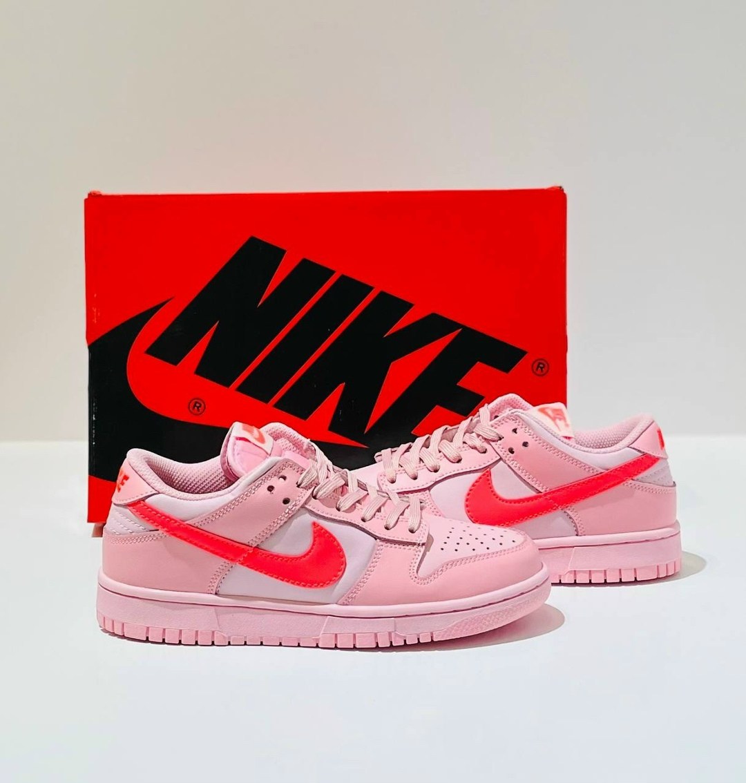 кроссовки найк розовые,nike dunk low triple pink gs,розовые найки,розовые найк данк,кроссовки найк женские розовые