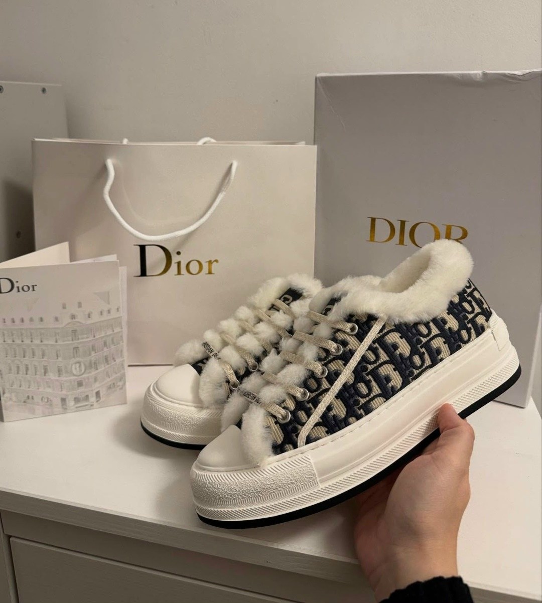 женские зимние кеды с мехом christian dior walk'n',женские кроссовки кеды с мехом dior walk'n'dior,женские зимние кеды с мехом christian dior walkn,женские зимние кеды с мехом christian dior walk'n' с