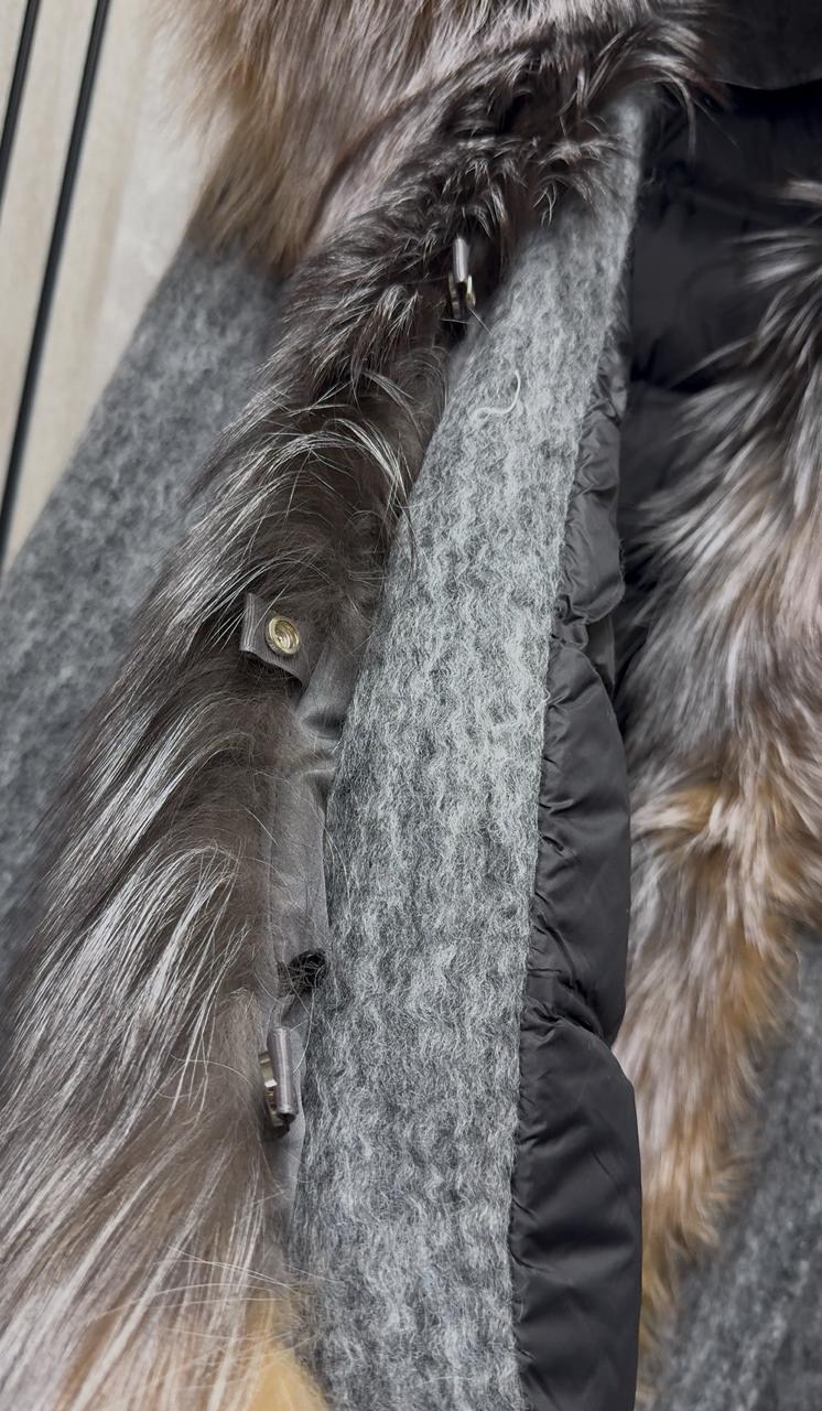 зимнее пальто - пуховик с меховым капюшоном,пуховики с мехом,меховая куртка,куртка с натуральным мехом,зимнее пальто с меховым капюшоном