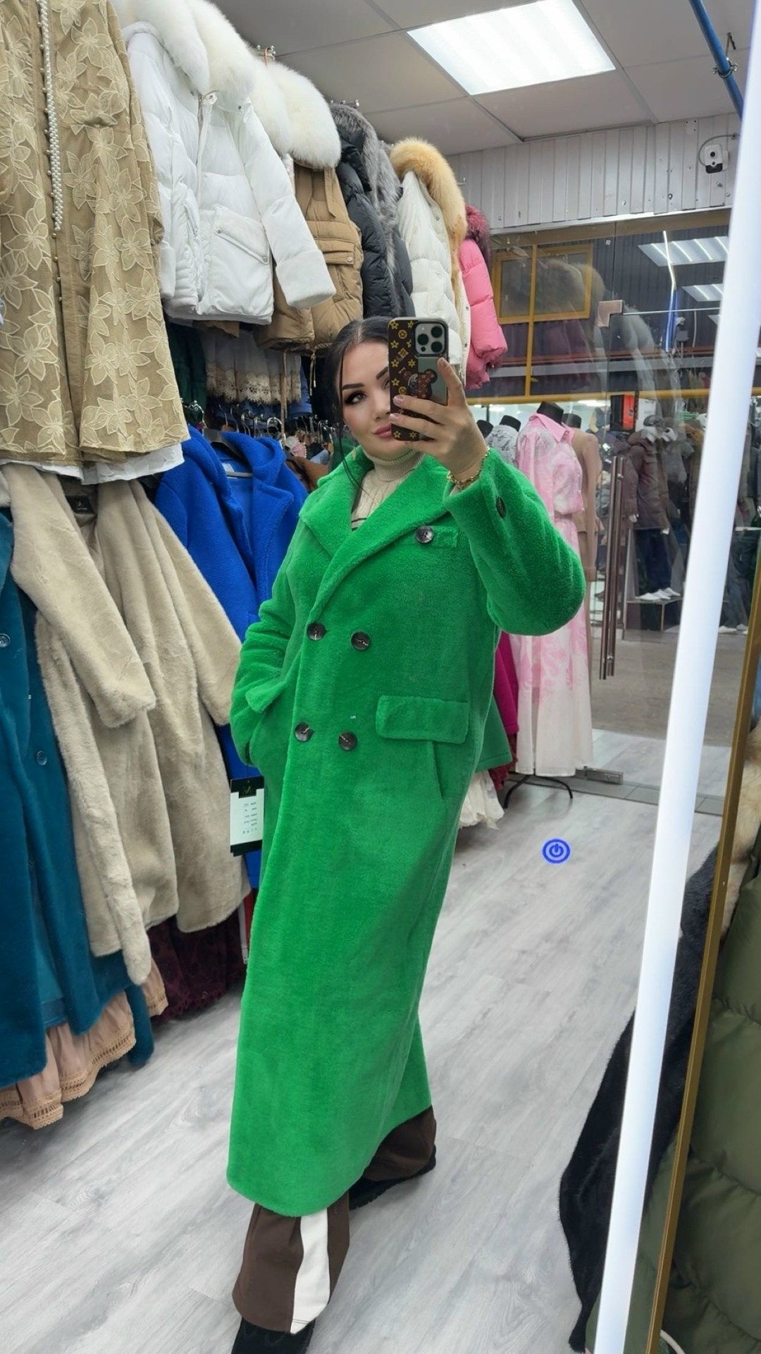 шуба искусственная,женская шуба,эко шуба,шубка,шуба темно зеленая из искусственного меха