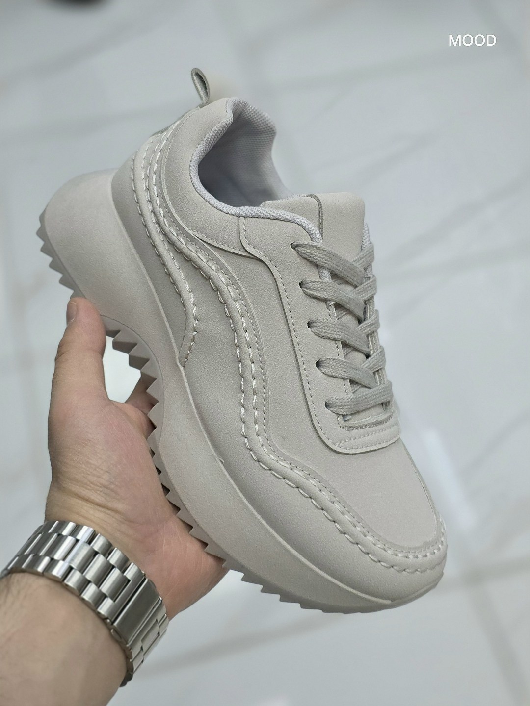 ,кроссовки женские черные,кроссовки женские,черные кроссовки,кроссовки