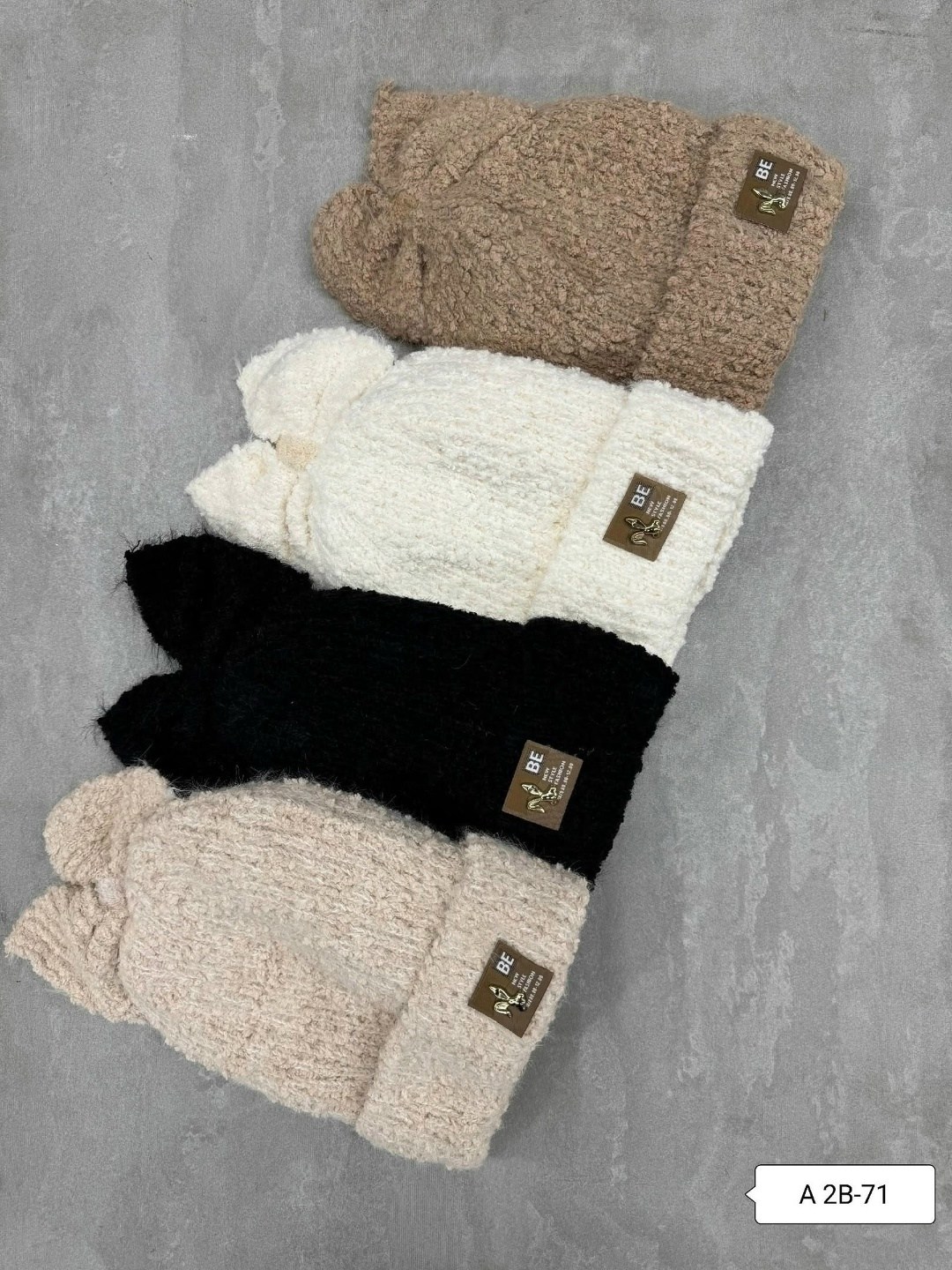 шапки зимние,женская шапка,шапка бини с ушками,шапка зимняя модная,шапка меховая