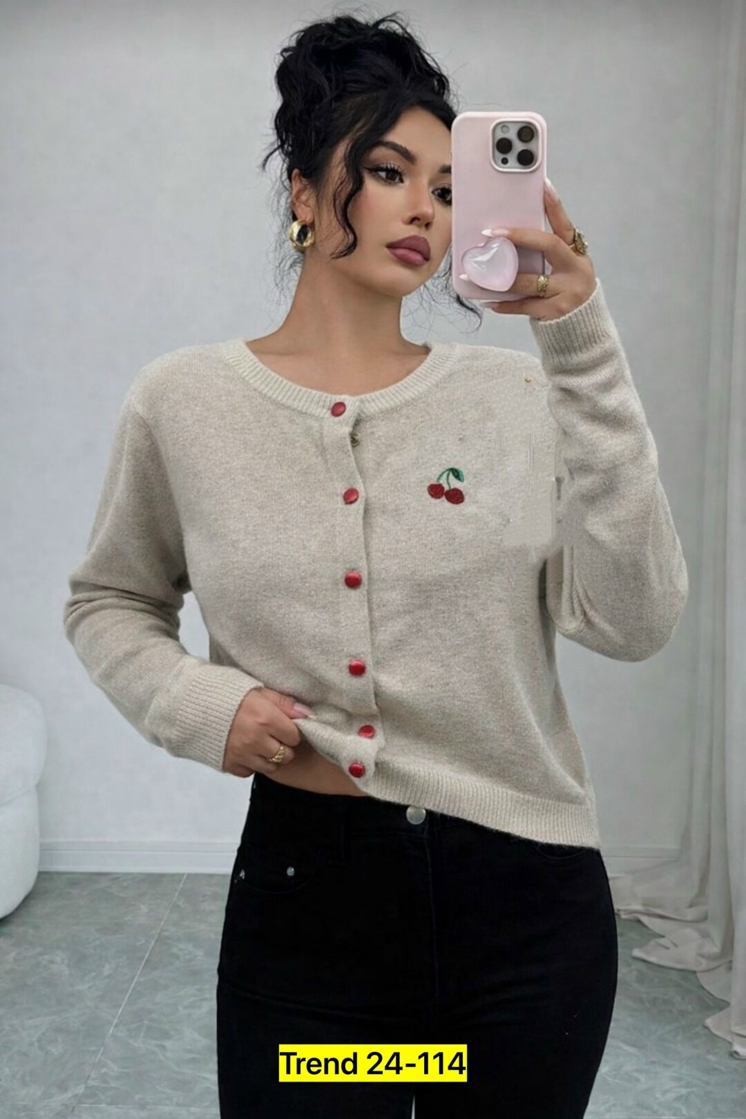 кардиган с вишенками,кардиган короткий на пуговицах с вишенками bye kitty,кардиган укороченный с вишнями,кардиган с вышивкой,свитер с вишенками